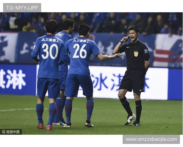 斯洛特：当时心想拉克鲁瓦肯定不会染红因为格伊拉萨拉赫也没有